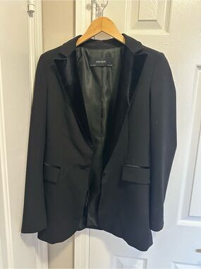 Zara Black Velvet-Trim woman’s Blazer